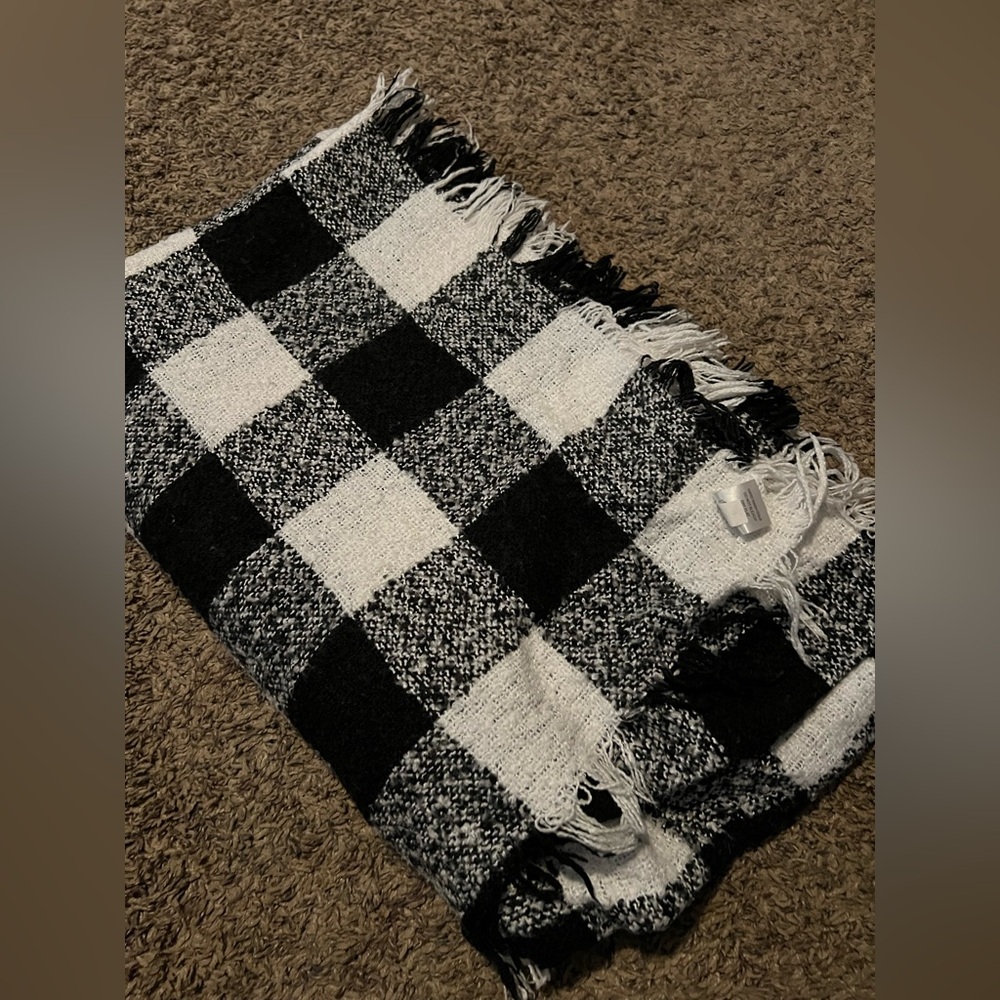 Mud Pie Checkered Throw